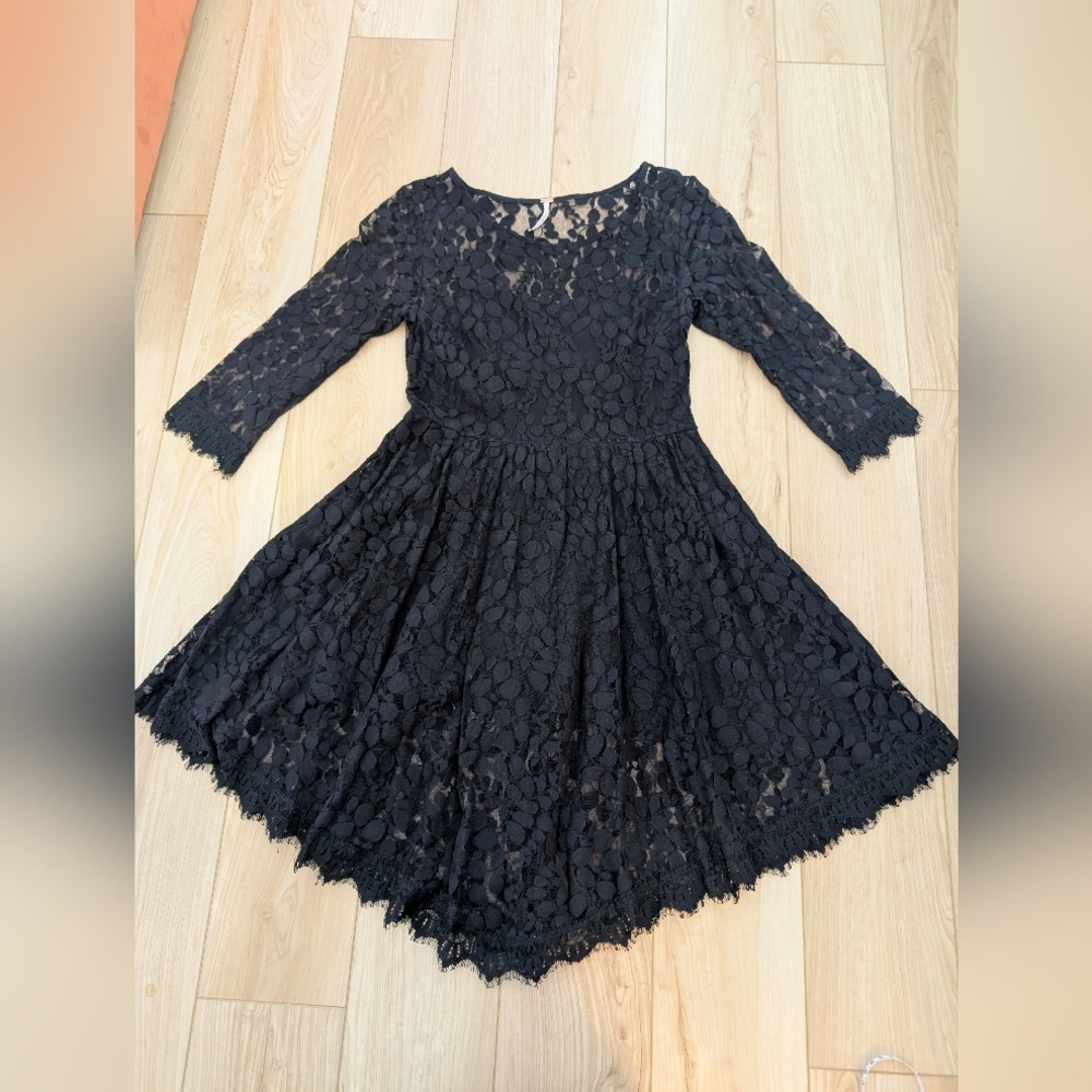 Black Leaf lace Free People Dress, Asymmetric Hem, 3/4 Length Sleeves, Size 6